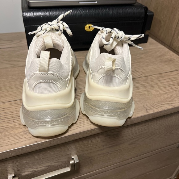Balenciaga Triple S EUC - Picture 4 of 4